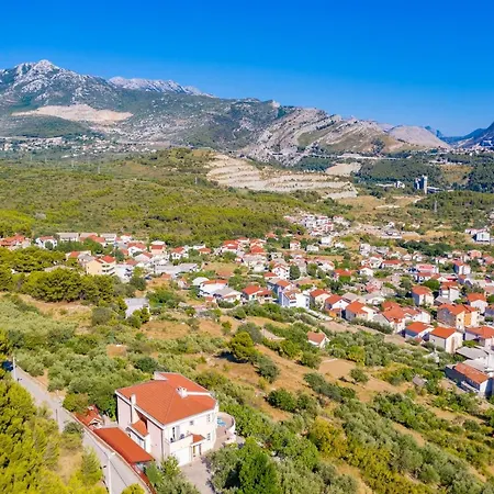 Vikendica Desideria *