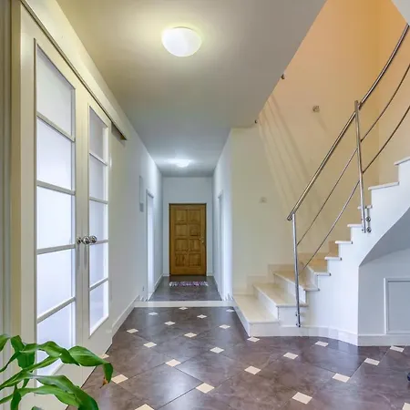 Vikendica Desideria *